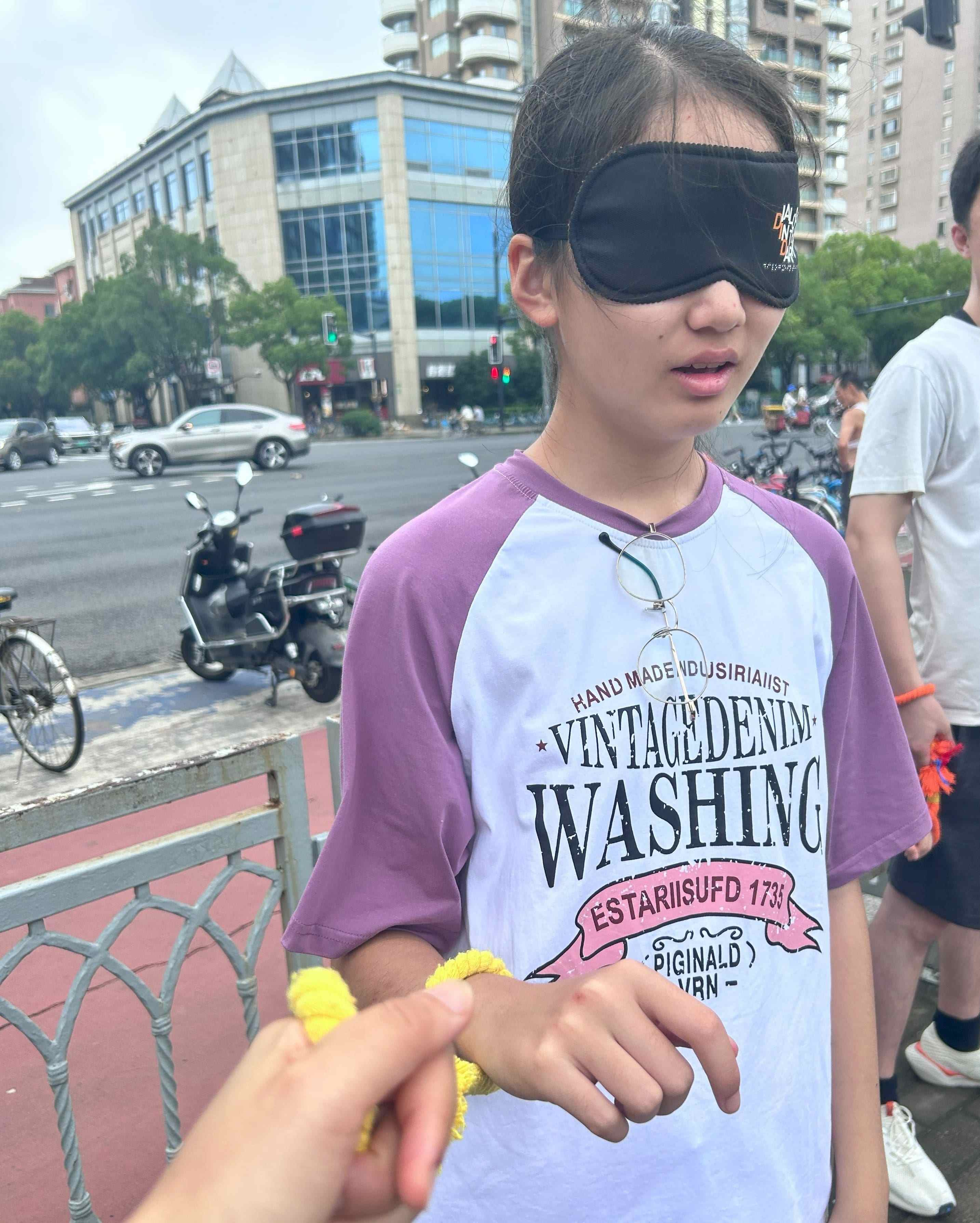 Running event with blind runner and companion
